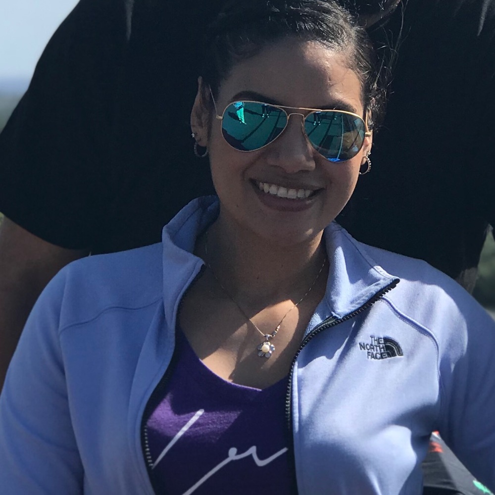 Meet your Posher, Evelyn